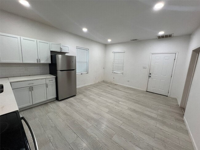 410 S Vaden St Unit B