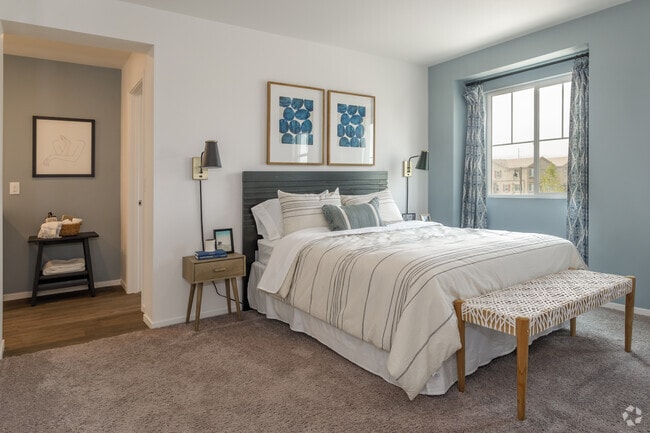 3BR, 2.5BA - 1,547SF