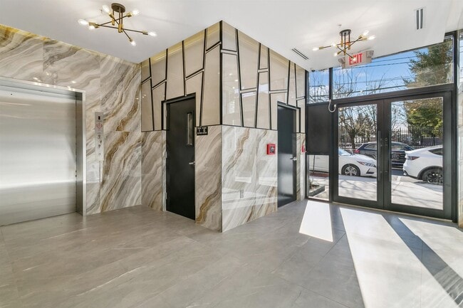 Photo - 582 66TH St Unit 206