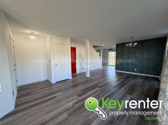 Photo - 403 Rudnick Ct NW