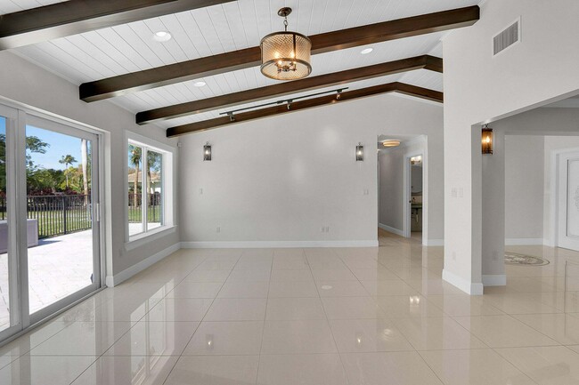 Photo - 8631 Steeplechase Dr