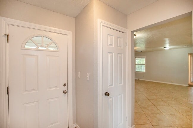 Photo - 9625 Catlett Ln