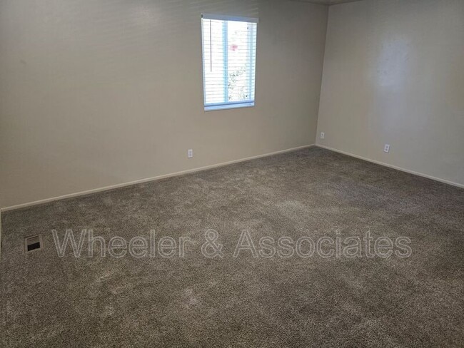 Photo - 3070 Eccles Ave Unit 5