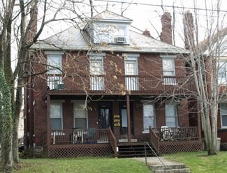 Building Photo - 2182 Summit St Unit 2182 Rental