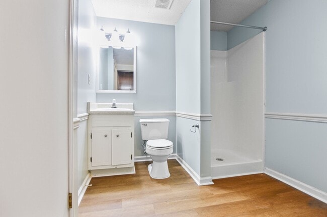 Photo - Pet Friendly Three Bedroom!