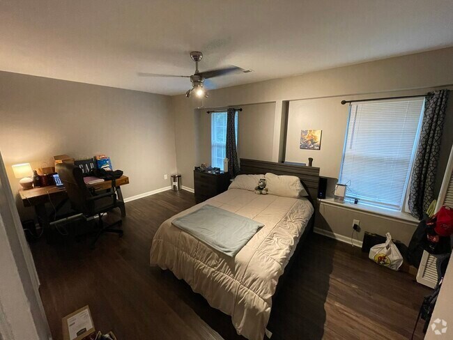 Building Photo - 5783 Forest Lawn Ct Rental