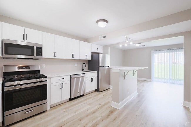 Photo - Emerald Gardens