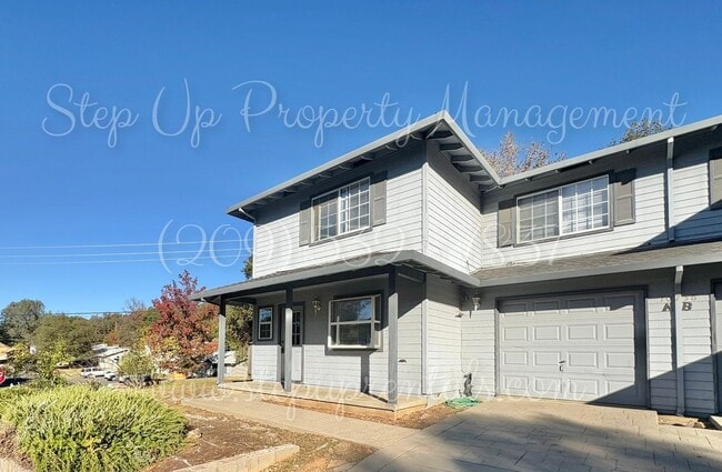 Photo - Bright and Freshly Updated 3 Bed 1.5 Bath ...