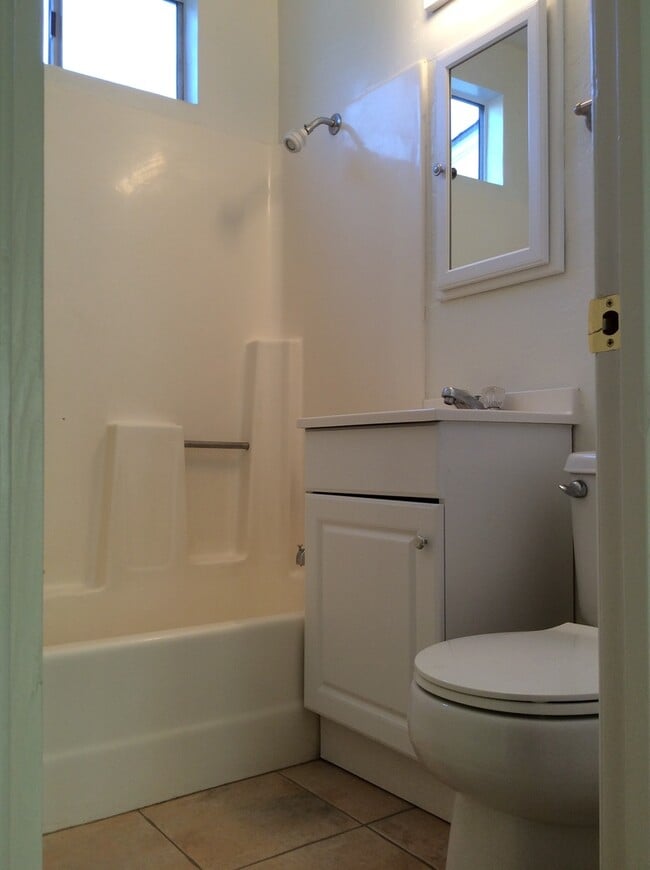 Photo - 183-187 Coronado St Unidad 183 Coronado Street