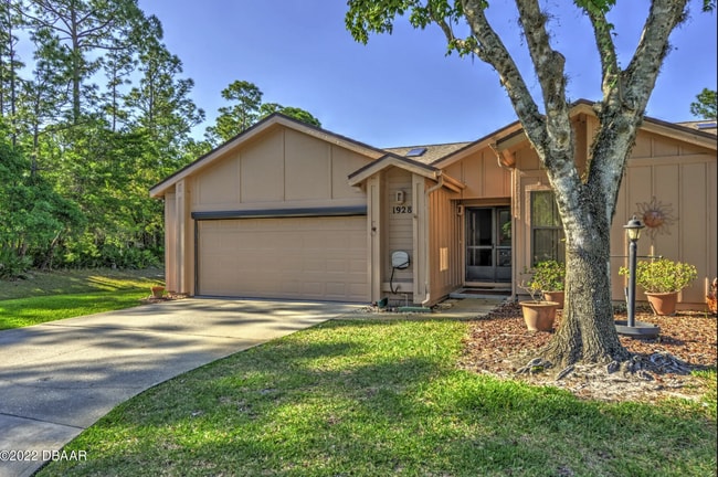 Building Photo - 1928 Sprucewood Way Rental