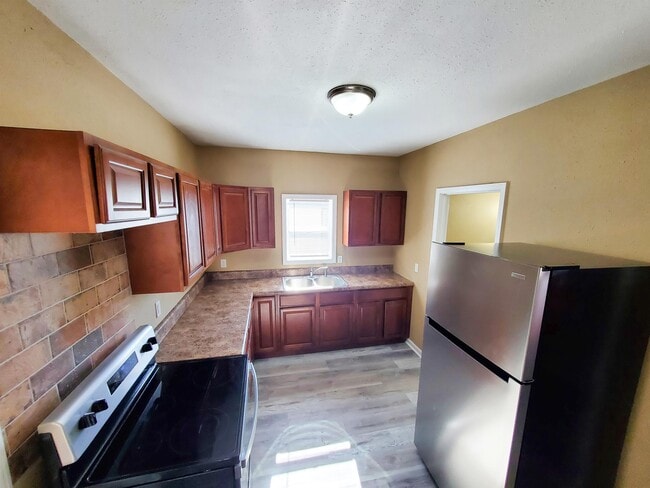 Photo - 2208 Bird Ave