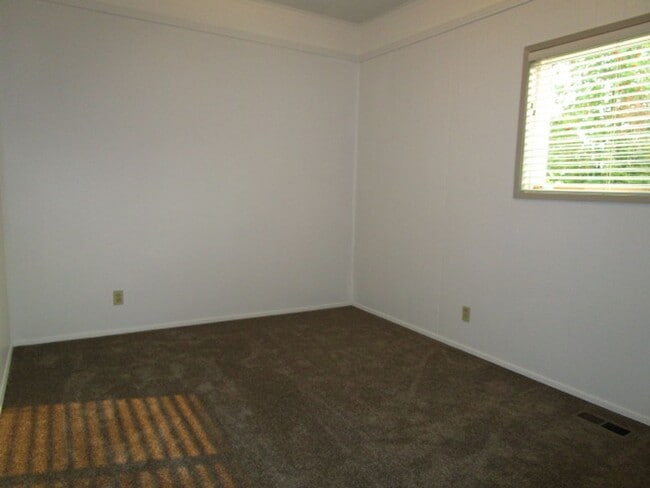 Photo - 801 Jameson St