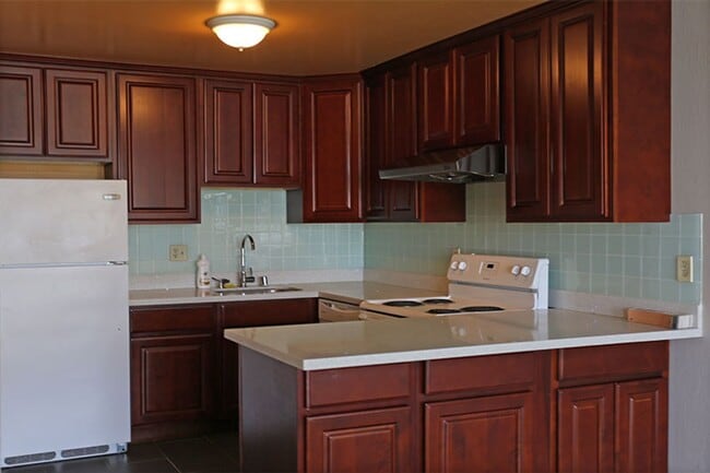 Photo - OPEN HOUSE: Thursday (4/23) 6:00pm-6:45pm. Contemporary, top floor 1BR/1BA in the Forest Knolls d...