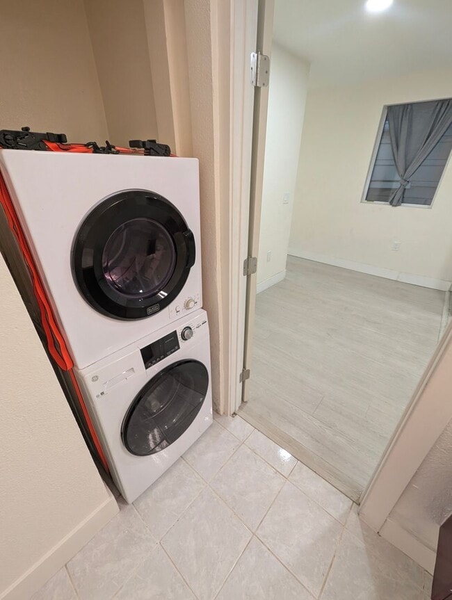 Photo - 776-778 20th Street Unit B