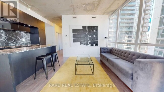 Photo - 88 Blue Jays Way Unité 1302