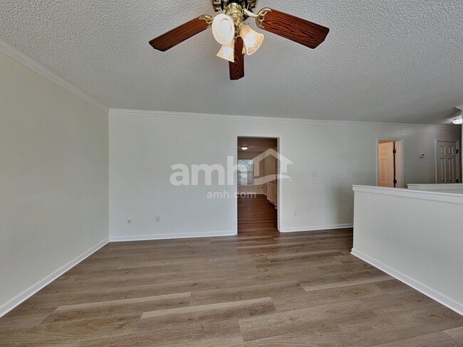 Photo - 1703 Hunterwoods Dr