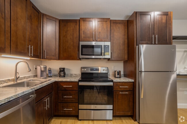 Deluxe - Kitchen - Secure Access - Furnished - All Included