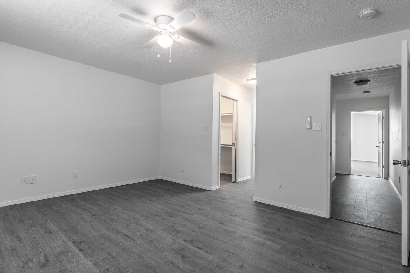 Photo - 1517 Meadowlark Ln SE