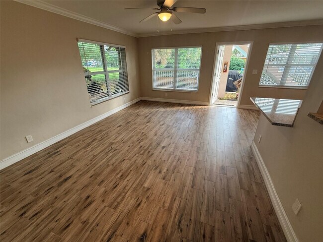 Photo - 3217 NE 11th St Unit 7