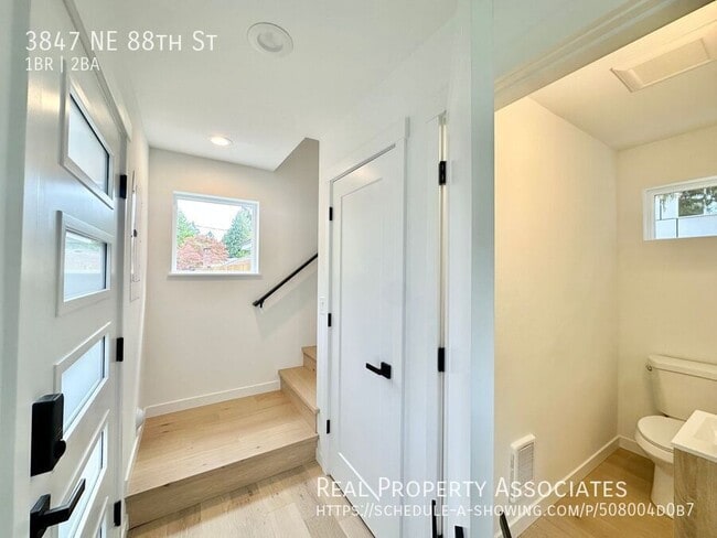 Photo - 3847 NE 88th St