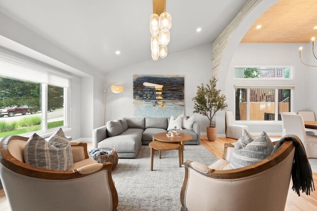 Photo - Stunning Fully Furnished Rental in Golden,...