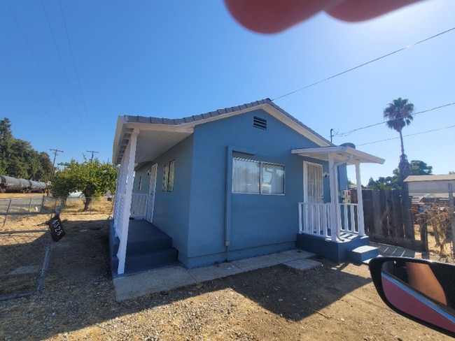 Photo - 4328 E Myrtle St