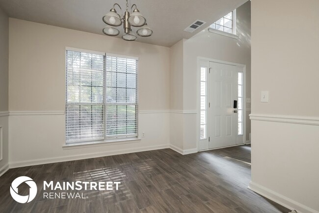 Photo - 242 Fairview Point