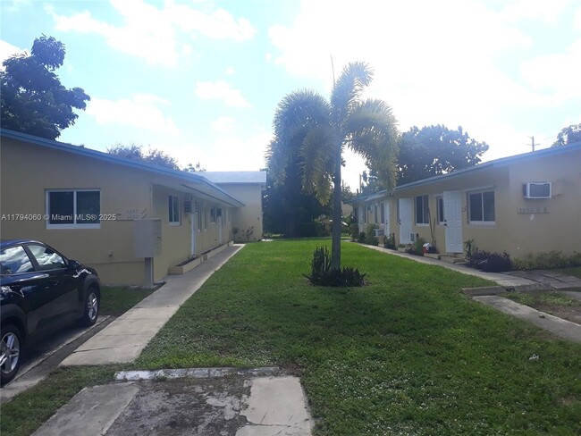 Photo - 2330 Grant St Apartment Unit 2332B