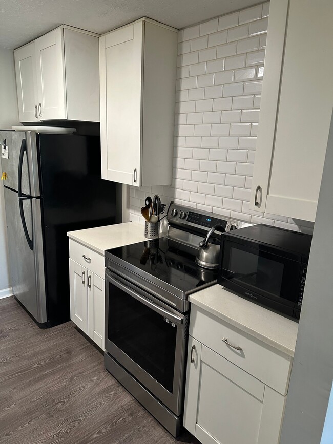 2394 Lawrenceville Hwy Unit D