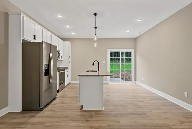 Photo - 2785 Cedrus Avenue - NEW RESIDENT PRICING! REDUCED BY $100/MO!