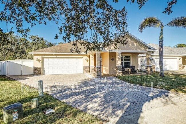 Photo - 7233 Wakeview Dr