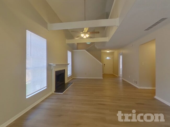 Photo - 1305 Old Countryside Cir
