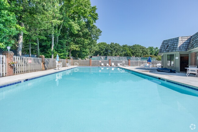 Piscina - Ocean Pebbles Apartments