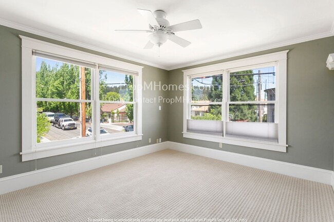 Photo - Contemporary Two Bedroom Upper Level Apartment in SE! Unit 5933 SE Division Street