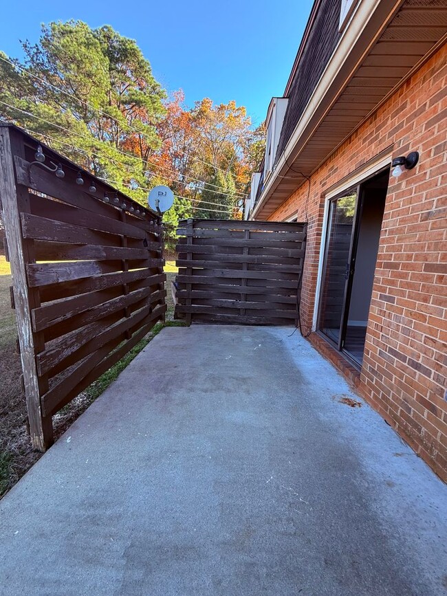 Photo - Great 2 bedroom townhome in Oakwood!