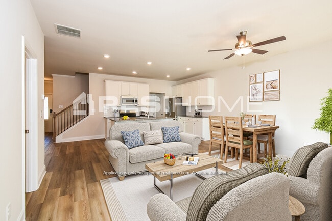 Photo - 2380 Whitburn Rd