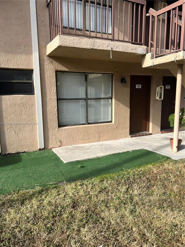 Photo - 14853 SW 104th St Unidad 13-12 Rental