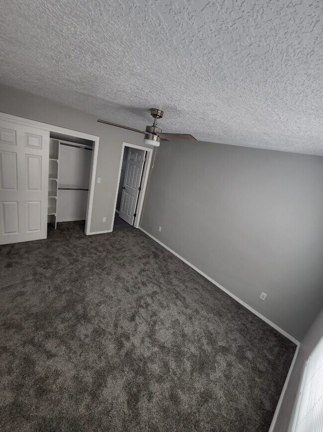 Photo - 317 Princeton Dr SE