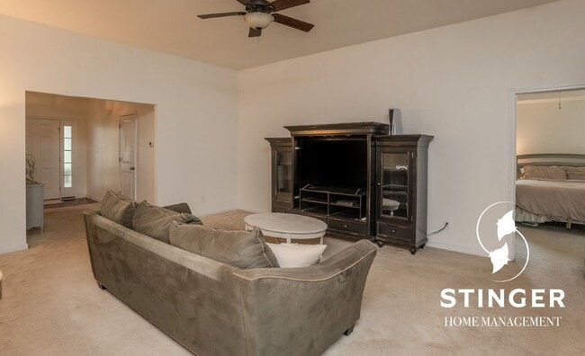 Photo - 22 Oleander Dr