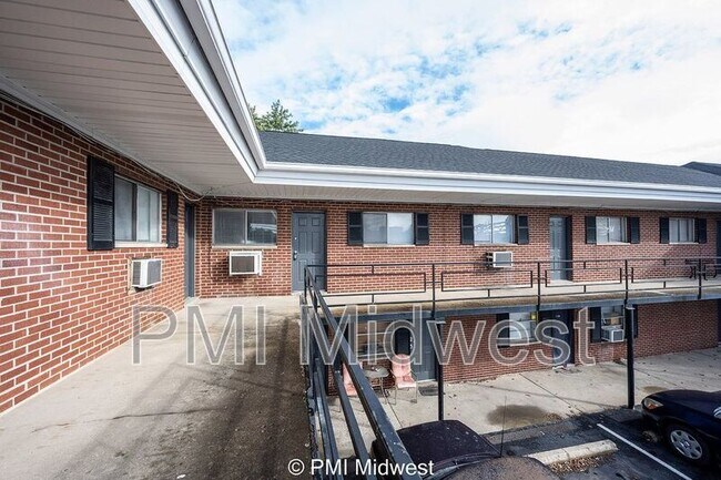 Photo - 7046 E US Hwy 36 Unidad Apt 8