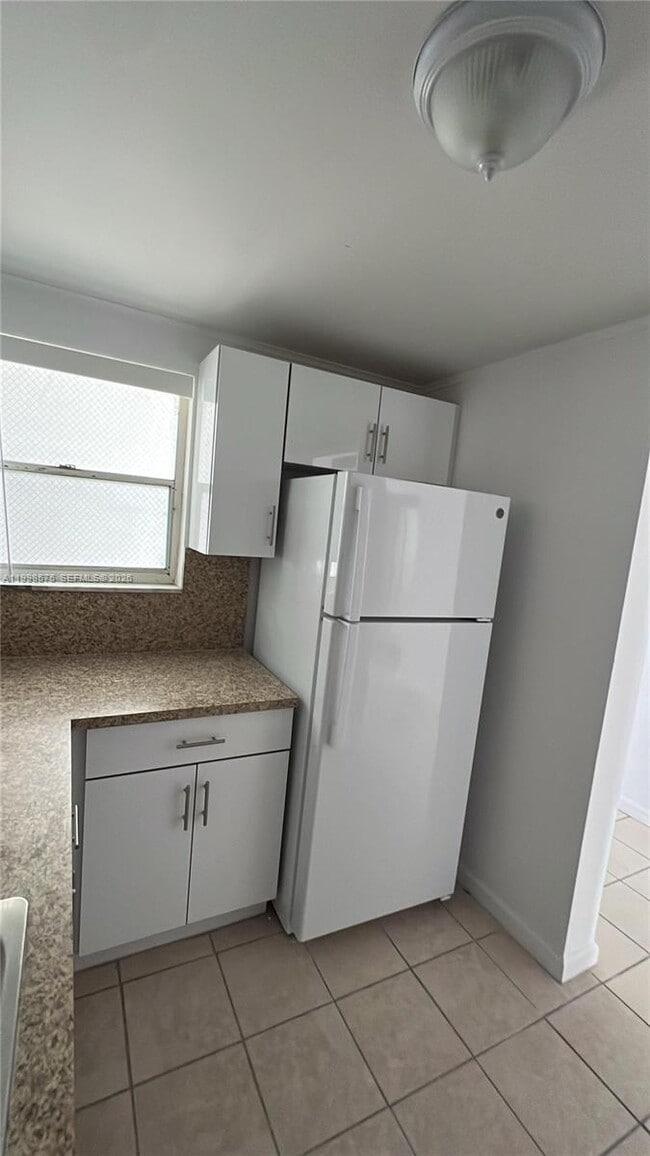 Photo - 4480 Palm Ave