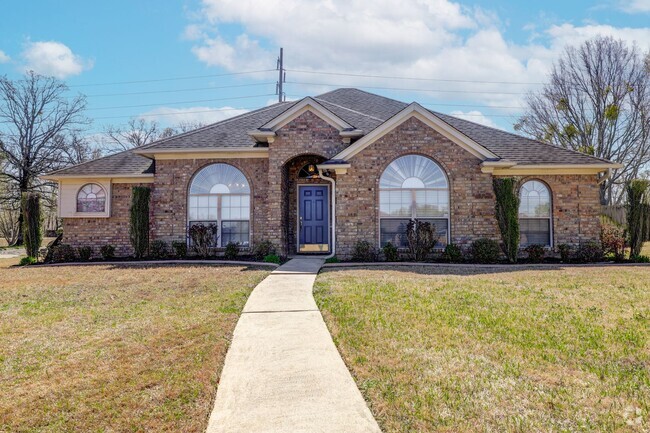 Building Photo - 3 Bedroom 2 Bathroom House in Texarkana, AR