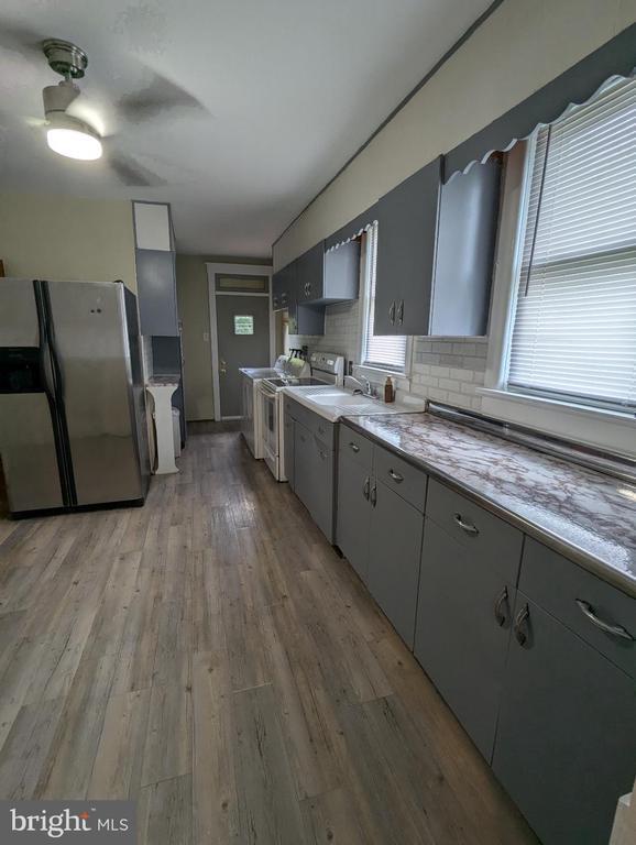 Photo - 1034 Corbett St