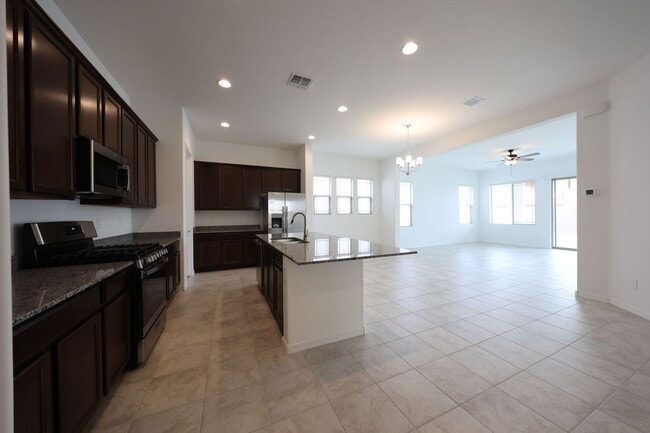 Photo - 3 Bedroom plus Den in Aloravita Community