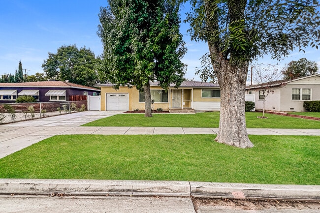 Photo - 4765 Sunnyside Dr