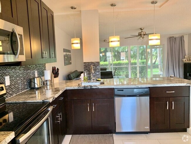 Building Photo - 1445 Atlantic Shores Blvd Rental