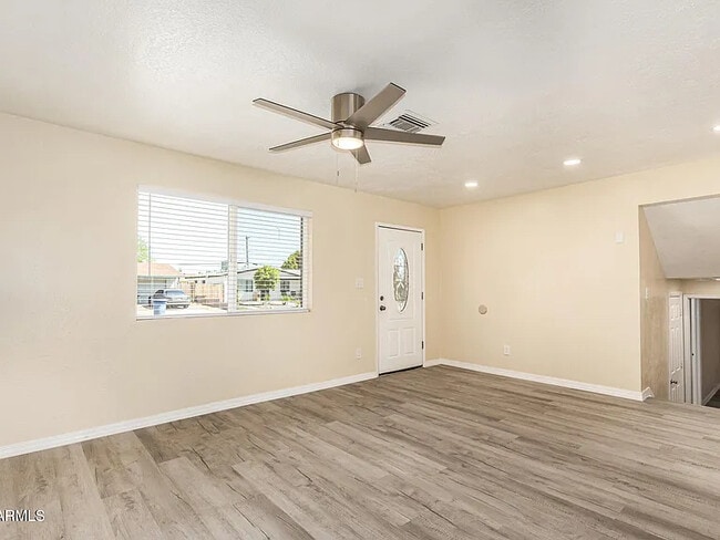 Photo - 703 E Taylor St