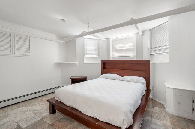 Building Photo - 407A Broadway Unit B Rental