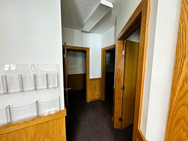 Photo - 332 E Ridgeway Ave