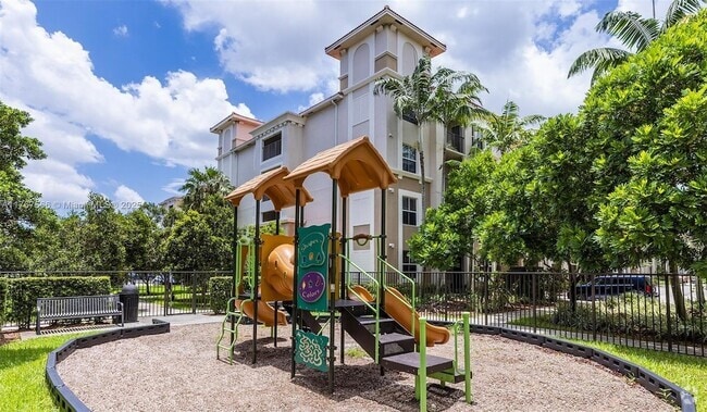 Building Photo - 10170 SW 7th St Unit 38-208 Rental